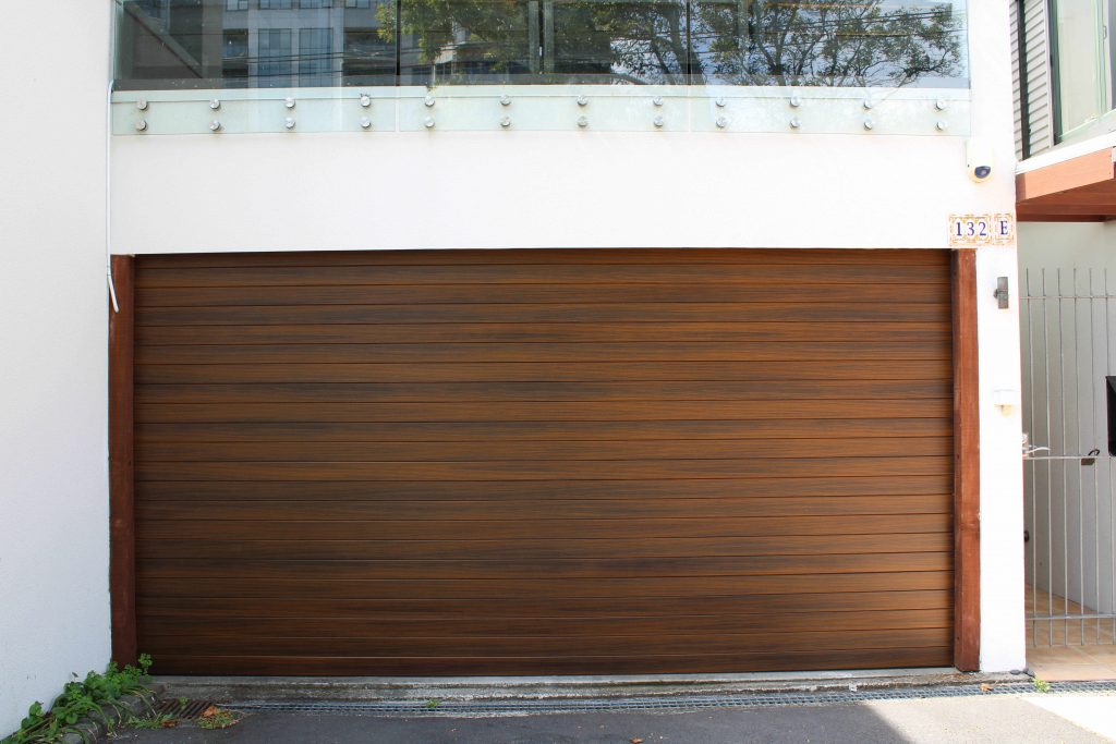 Aluminium Woodgrain Garage Door