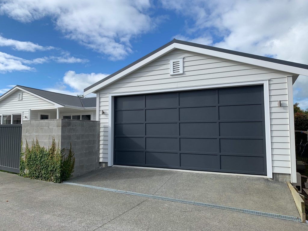 Aluminium Board & Batten Garage Door