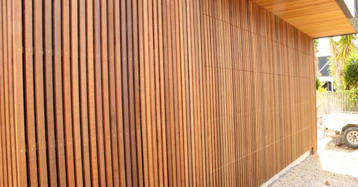 Vertical Custom Battens